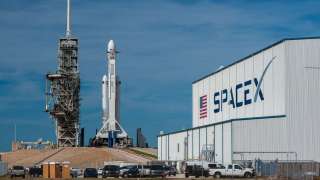 SpaceX сдает в аренду бюджетные места для спутников на своих ракетах