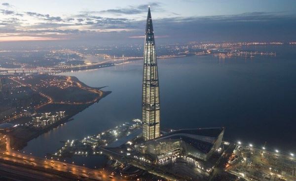 Сколько этажей в самом высоком здании в мире