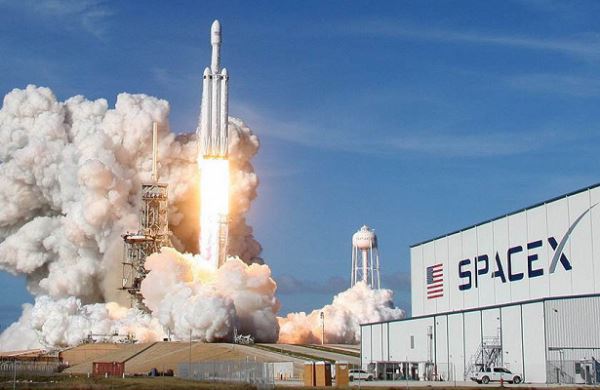 <br />
SpaceX не смогла запустить 60 спутников для обеспечения высокоскоростного интернета<br />
